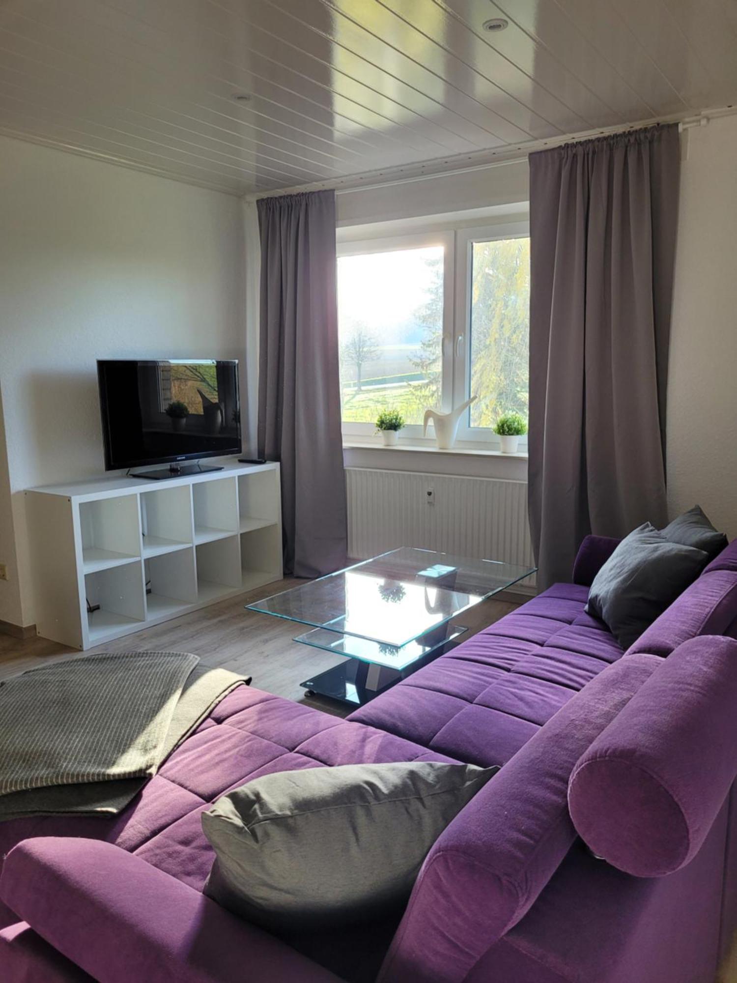 Apartment Mit Balkon