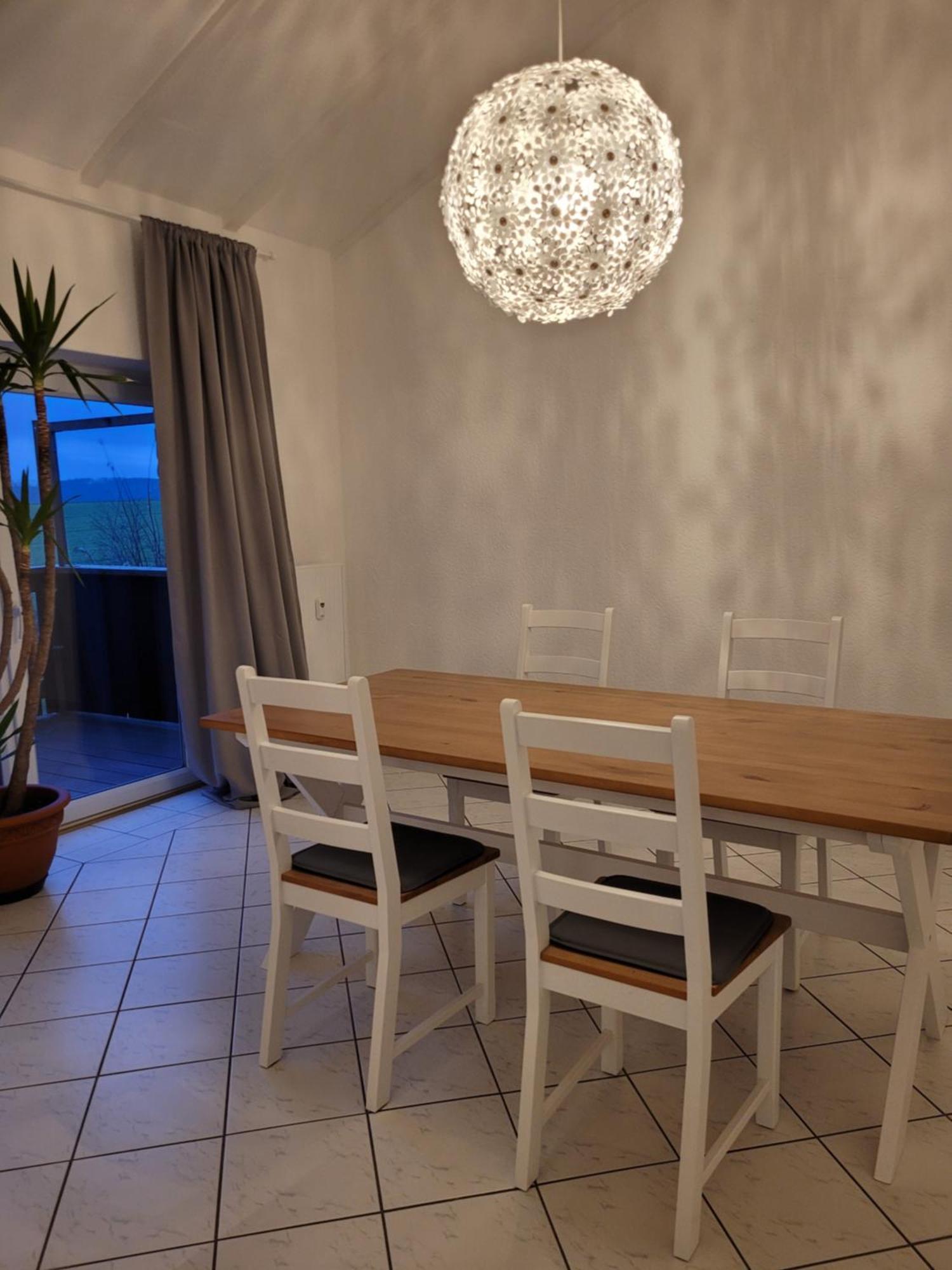 Mit Balkon *